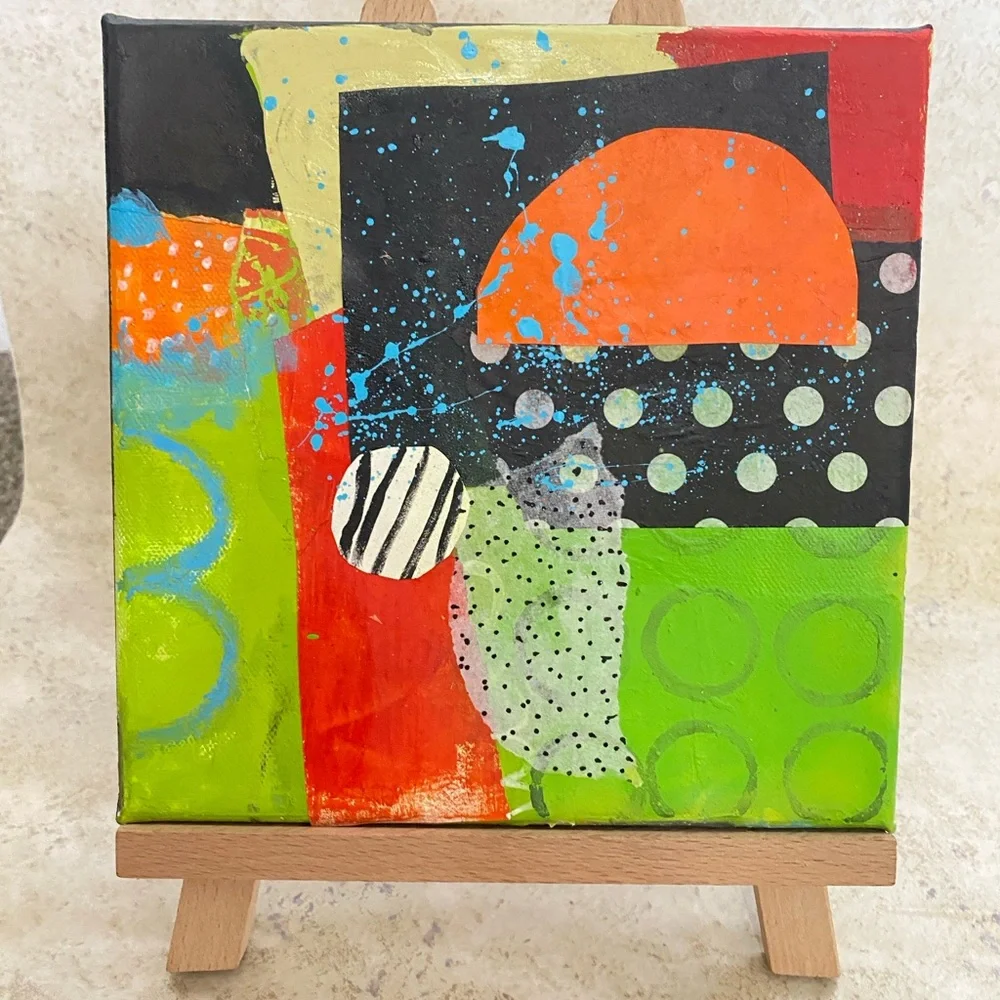 Abstract canvas 8x8 inches with easel